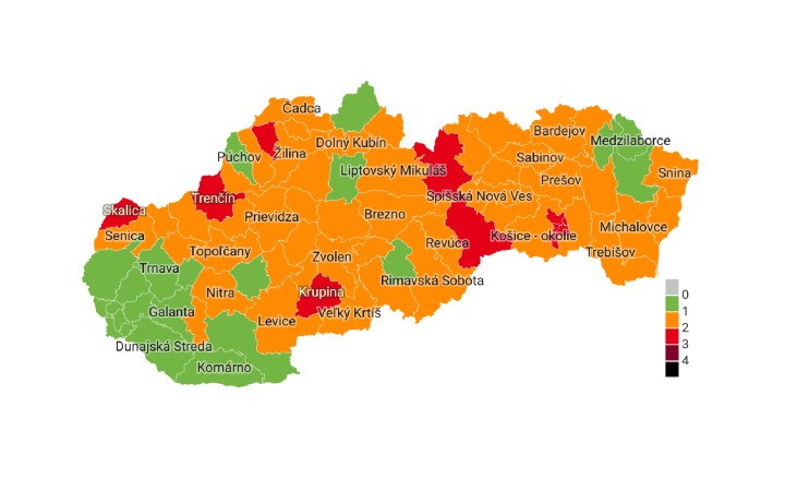 Situácia sa zhoršuje. Desať okresov bude v červenej fáze, Rožňava už od zajtra