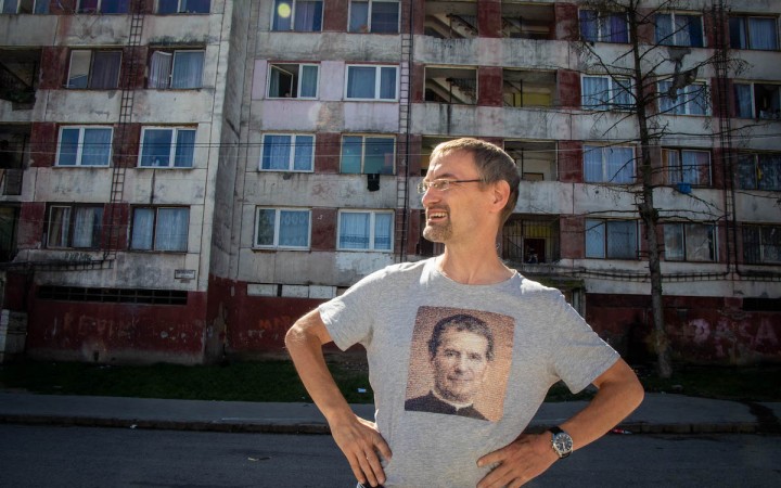 Pápež nie je druhý boh, vysvetľujú saleziáni na Luníku (+ foto a video)