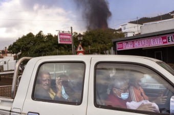 Na ostrove La Palma evakuovali ďalšie mestá a zrušili lety