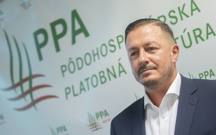 Podarí sa platobnej agentúre vyhrabať zo špiny korupcie?