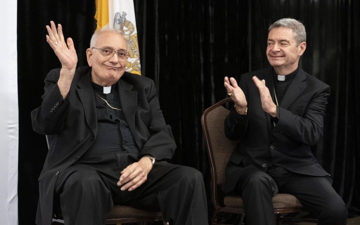Pápež prijal rezignáciu brooklynského biskupa DiMarzia, diecézu povedie Brennan