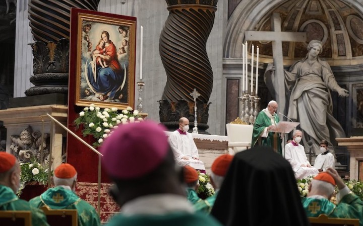 Pápež František otvoril omšou vo Vatikáne synodálny proces, trvať bude dva roky