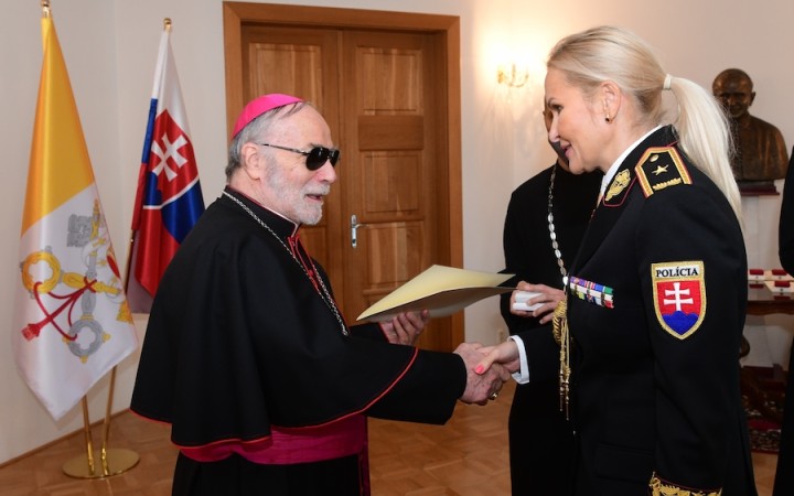 Nunciatúra ocenila ľudí, ktorí pripravovali návštevu pápeža