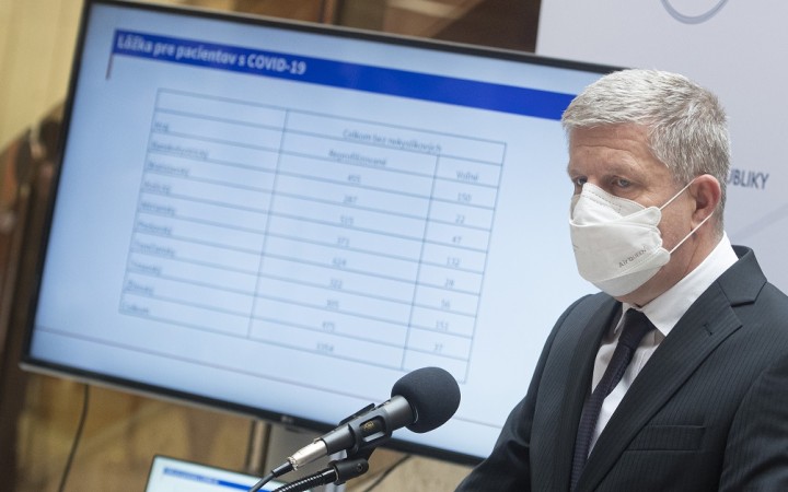 Máme ponuku od Európskej únie na transport pacientov s covidom do zahraničia