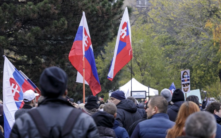Štvrtine obyvateľov by neprekážal namiesto parlamentnej demokracie silný vodca