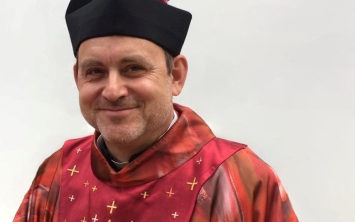 Diabol pracuje ako úžernícka nebankovka, požičia rád, aby časom získal všetko