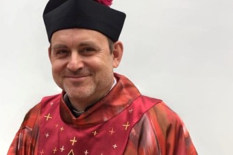 Diabol pracuje ako úžernícka nebankovka, požičia rád, aby časom získal všetko