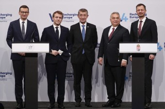 Premiéri V4 rokovali s Macronom o migrácii, právnom štáte i atómovej energii