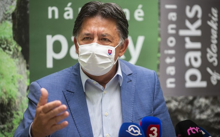 Parlament schválil presun pozemkov do správy ochranárov
