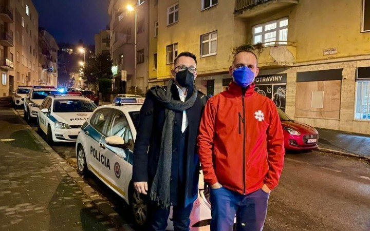 Stíhanie zadržaných záchranárov je nezákonné, rozhodol prokurátor