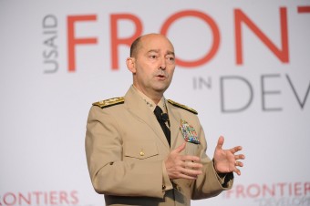 Ako si bývalý admirál NATO predstavuje tretiu svetovú vojnu