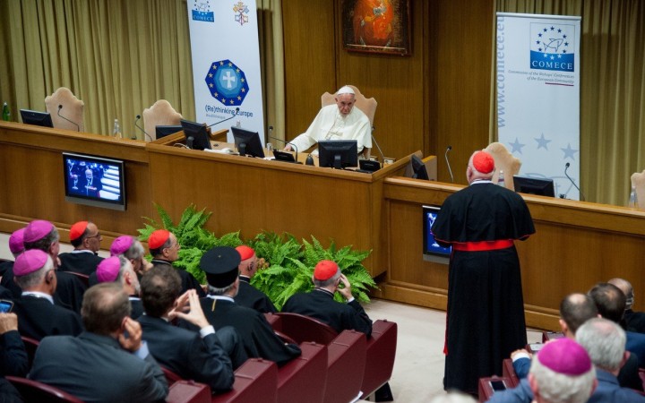 Keď sa vo Vatikáne stretnú vplyvní ľudia, aby premysleli Európu