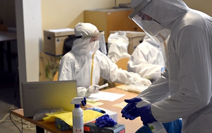 Laboratóriá ho našli v 61 percentách vzoriek, najväčšie zastúpenie má na školách