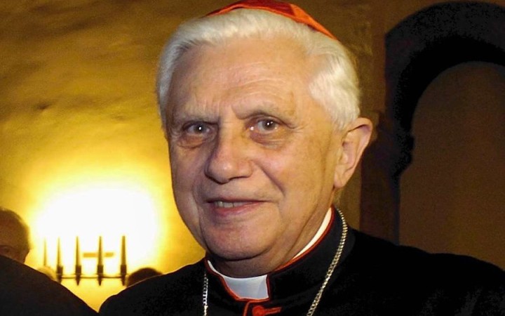 Všetci sa zahryzli do pápeža Benedikta